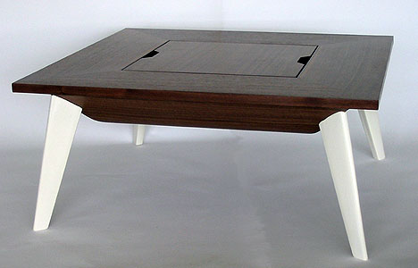 �O�߄������𗉿����