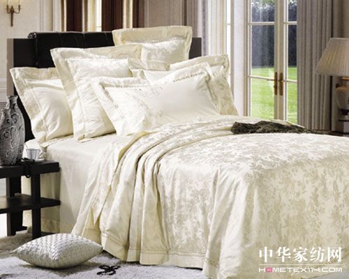 巴菲特午餐破200萬打造奢侈品