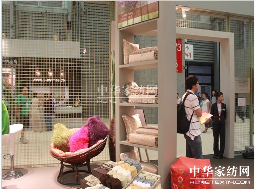 �z�ҡ����{�Ҽ�����ɫ�����Ј�