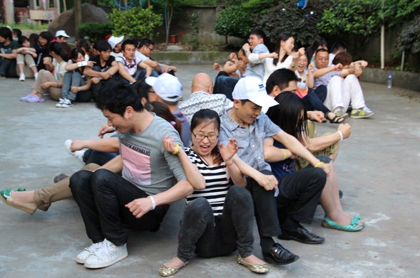 �������M(j��n)���Ӊ�(m��ng)�R�F(tu��n)�(du��)��չһ����Ӗ(x��n)�I(y��ng)֮������{��