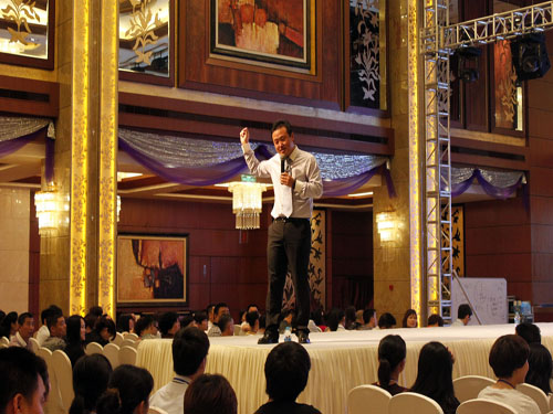 �A�ڽK�ˡ��Pʢ�e�м�������Ӗ(x��n)��(hu��)�h