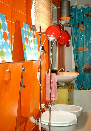 ����:ɫ���L���đ���֮��(��)