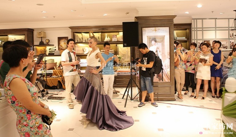 ����Ҽ��߶�VIP�ƕ���������ӿ��