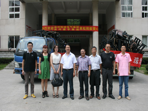 ʢ��F(tu��n)�hί(li��n)�����늚����W(xu��)�������ε����(y��ng)