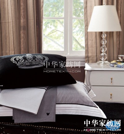 ��ʿ��Ҽ�2012�ﶬ��Ʒ����옷�r�м�