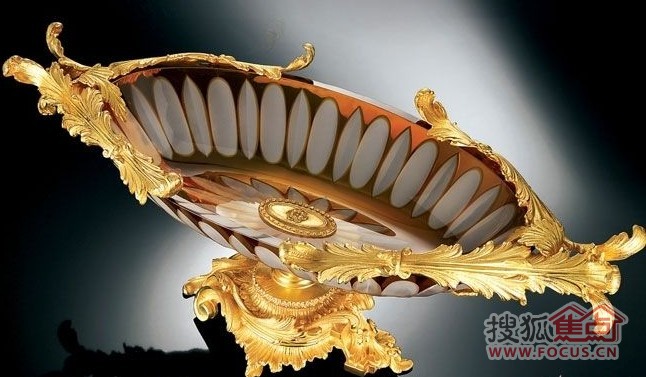 華麗金色餐具助興中秋盛宴(下)