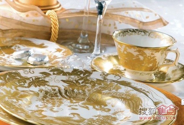 華麗金色餐具助興中秋盛宴(上)