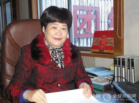 農家女袁美娟變身商場巾幗