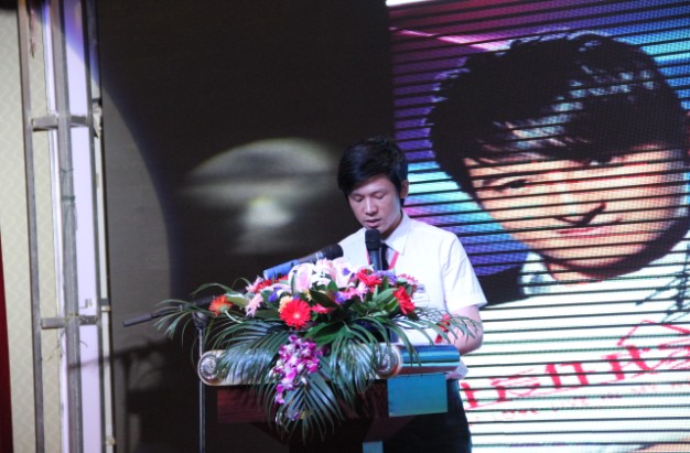 ��ϲ�B2013��Ʒ�l(f��)�������_