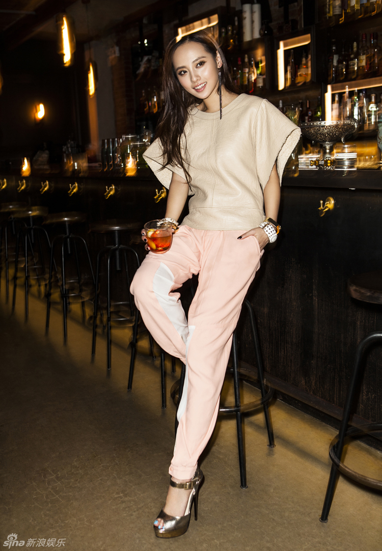 �������s־�����׃�L��������