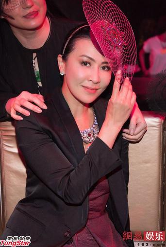 劉嘉玲辦派對為好友慶生 關之琳助陣