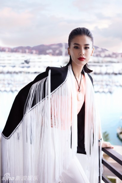 黃圣依全新時尚大片高貴冷艷