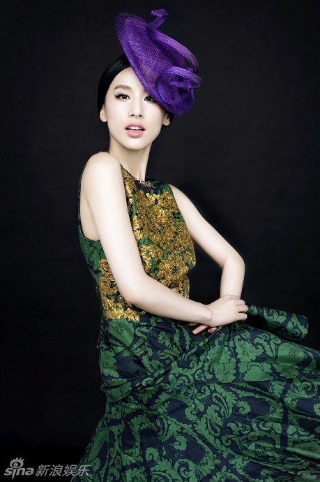 黃圣依時尚封面優雅復古顯女人本色