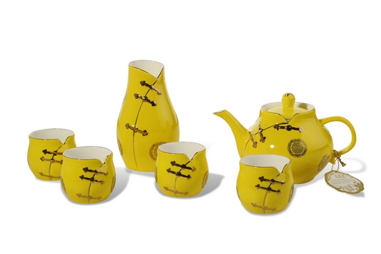 唐裝造型的茶具