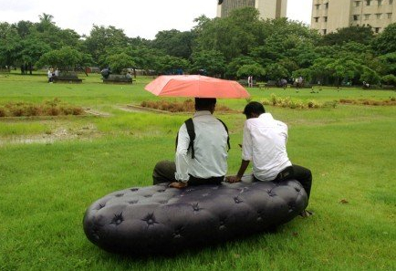 可以自動(dòng)澆灌植物的蓄水沙發(fā)