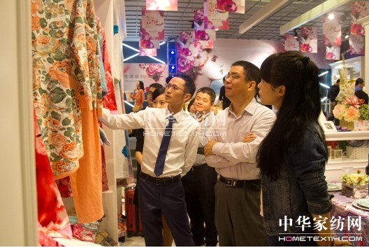 ����Ҽ�����ɫ��2014�ﶬ��؛���A�M�e��