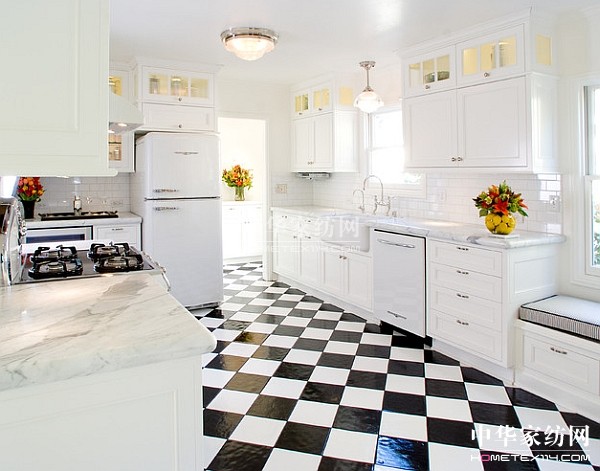 【6】古典風(fēng)吹襲廚房不老設(shè)計(jì)個(gè)性辣媽最愛