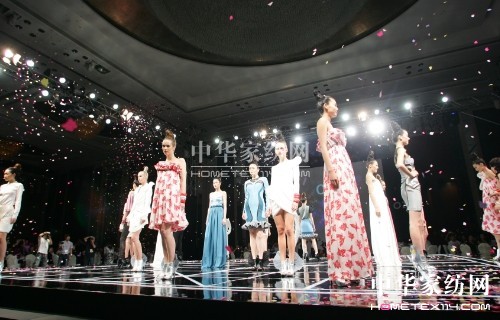 玖久絲綢精彩亮相國際品牌服交會