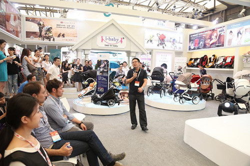 i-baby�ɞ�CBMEչ�����c��i-mummy�W���ǈ�