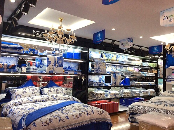 ���m���u��չʾ