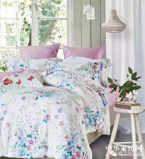 Ů�����@�ӟ��ɵģ��z���D��zS+��Ů�����(l��i)��