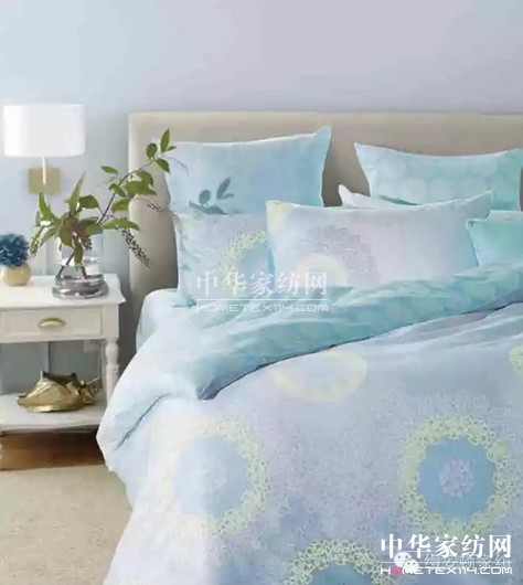 Ů�����@�ӟ��ɵģ��z���D��zS+��Ů�����(l��i)��