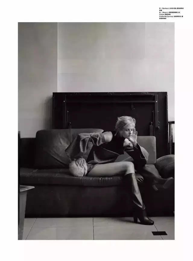 �r���OӋ���R��FASHIONSHOWCASE���z�����ɞ麼�ݕr��ƽ�_