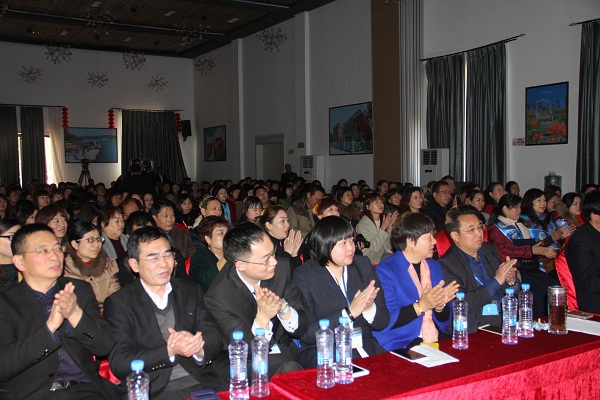 雨蘭“蝶變2017”春夏新品發布暨營銷峰會隆重召開——破繭成蝶蛻變新生