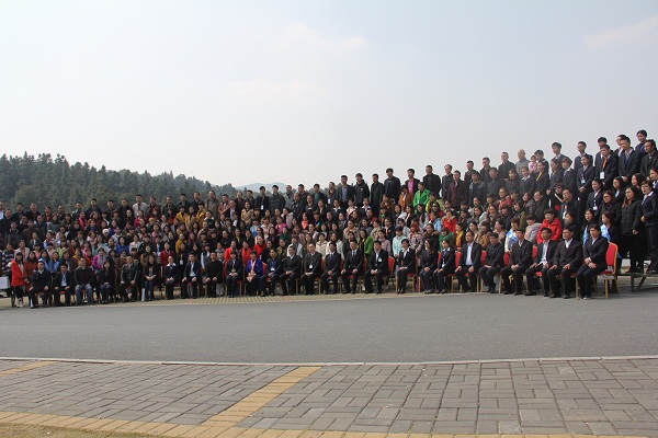 雨蘭“蝶變2017”春夏新品發布暨營銷峰會隆重召開——破繭成蝶蛻變新生