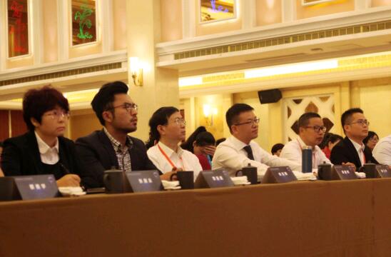 ���R���Ҽ�2017�ﶬ��Ʒ�l�����A�M��Ļ