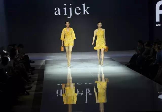 �������ģ��˼�������ޕr(sh��)�������¸߶ȡ���2017���ޕr(sh��)��(li��n)�ϕ�(hu��)�Ї����(hu��)�ں������_