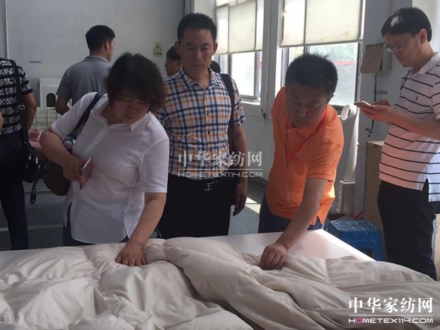 40余位家紡企業代表參觀百聯,找尋家紡自動化整體解決方案