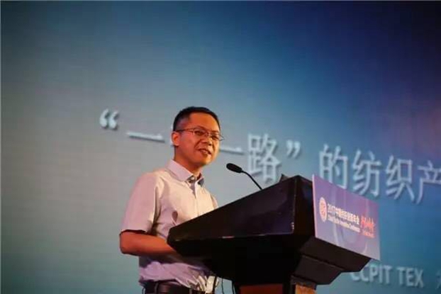 �������B�µąfͬ�����c�rֵ���죬2017�Ї������������•�aƷ����ڸ��ݳɹ��e��