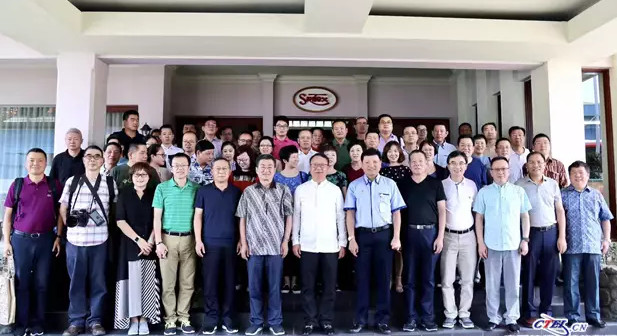 �O�����ʈF����ӡ�ᮔ����I��չ�����H�������A֮·