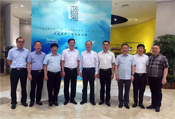 �м�(li��n)�hί��(sh��)ӛ����һ�Ќ�(sh��)�����L��ͨ�Ҽ���I(y��)