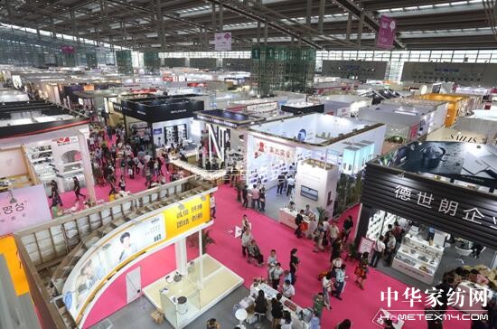 2017�＾���ڶYƷչ�A�M��Ļ�x�����m�~�������