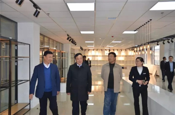 弘揚勞模精神,趙夢桃紀念館被中紡聯授予“愛國主義教育基地”