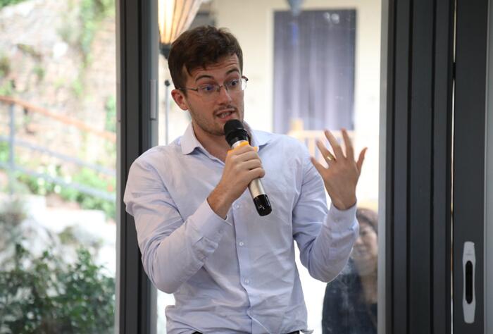 ����Ȼ���ؾ��������һ�����ӵİl����