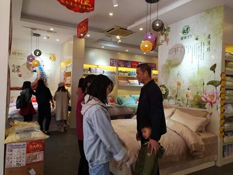 ˯�����Ҽ�¡���M�vꖽ��У�����𱬣�