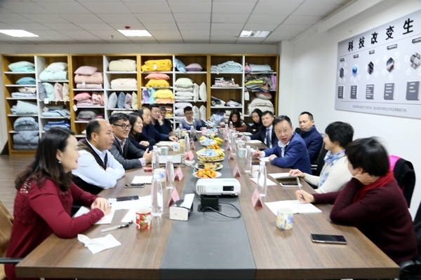 ���������ںϰl(f��)չ������L����Ī��˹